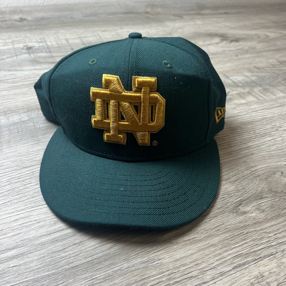 New Era Notre Dame Fitted Hat Mens 7 1/2 Green Gold 59FIFTY Wool Fighting Irish
